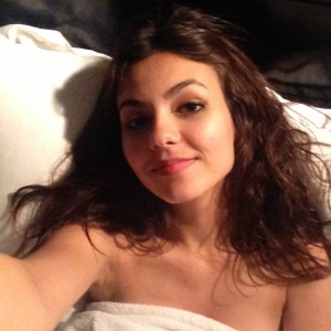 Victoria sexy selfie